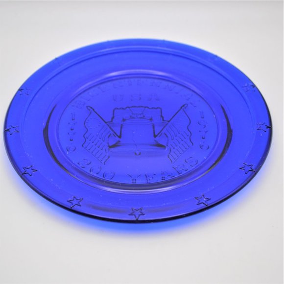 Bicentennial Cobalt Blue Small Glass Saucer Plate Decor w/ Liberty Bell & Flags - Picture 6 of 6